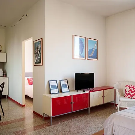 Accomodo Mib13 Bivano Navigli * Milan